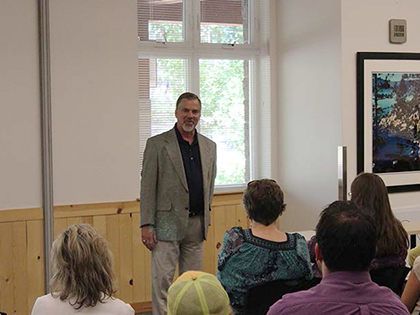 2015-alumnitownhall-1-420