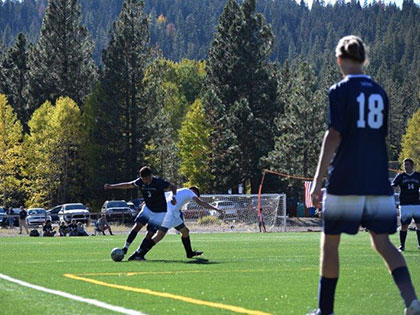 2016-hc-m-soccer_best-8-420