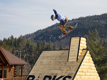 SNC Tahoe Eagles | College Snowboarding Men