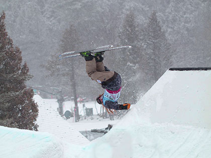 SNC Eagles mens freeski competitor at the 2018 USCSA Nationals